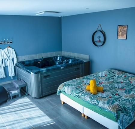 Love Room - La Parenthese Saint-Bauzille-de-la-Sylve Zewnętrze zdjęcie